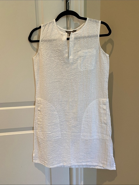 Tommy Bahama Dresses & Skirts - Tami Bahama white lightweight shift dress size small